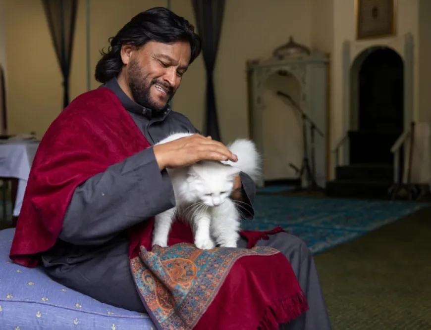 Dünyanın ilk eşcinsel imamı öldürüldü!